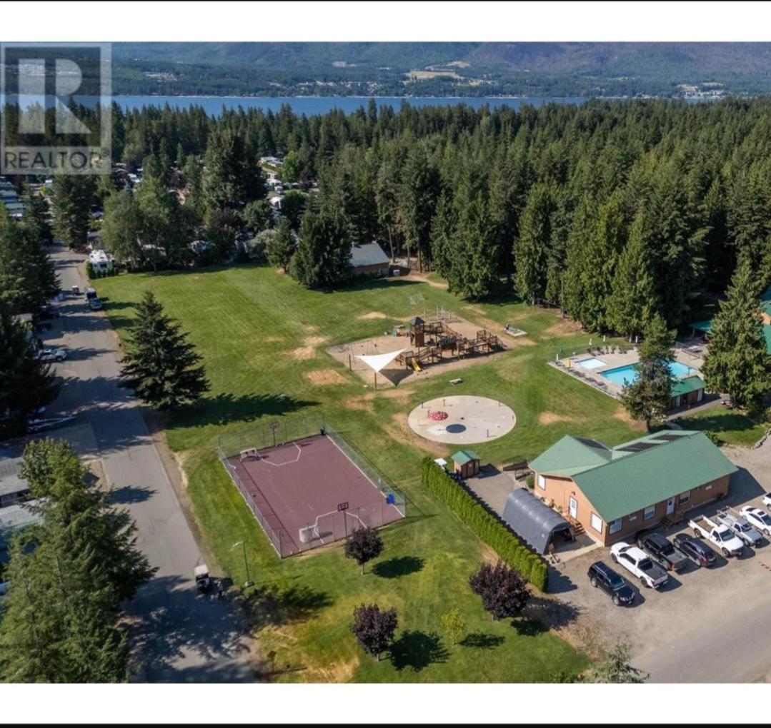 Caravans West Rv Resort Scotch Creek Exterior photo
